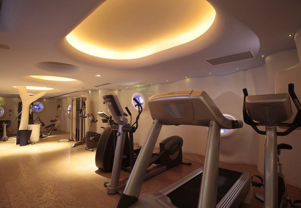 보스콜로 니스 호텔 앤 스파 외부 사진 The gym at the hotel