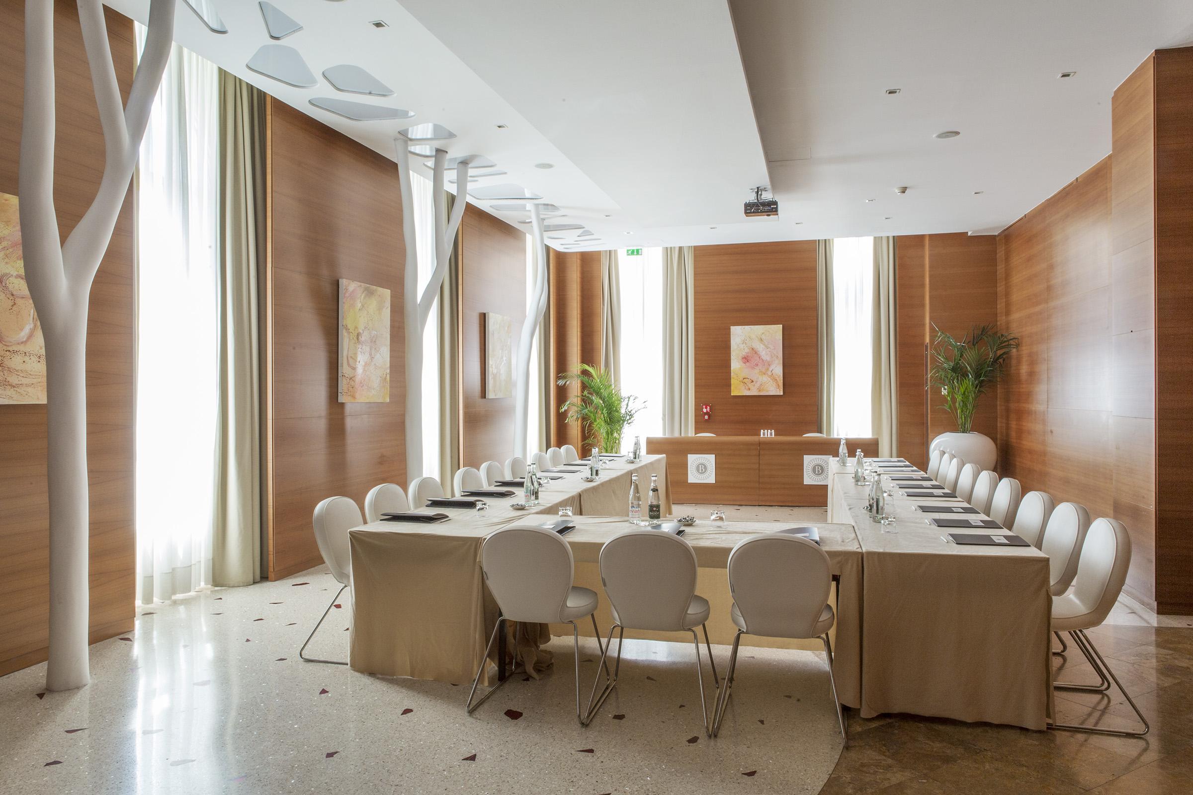보스콜로 니스 호텔 앤 스파 외부 사진 Meeting room