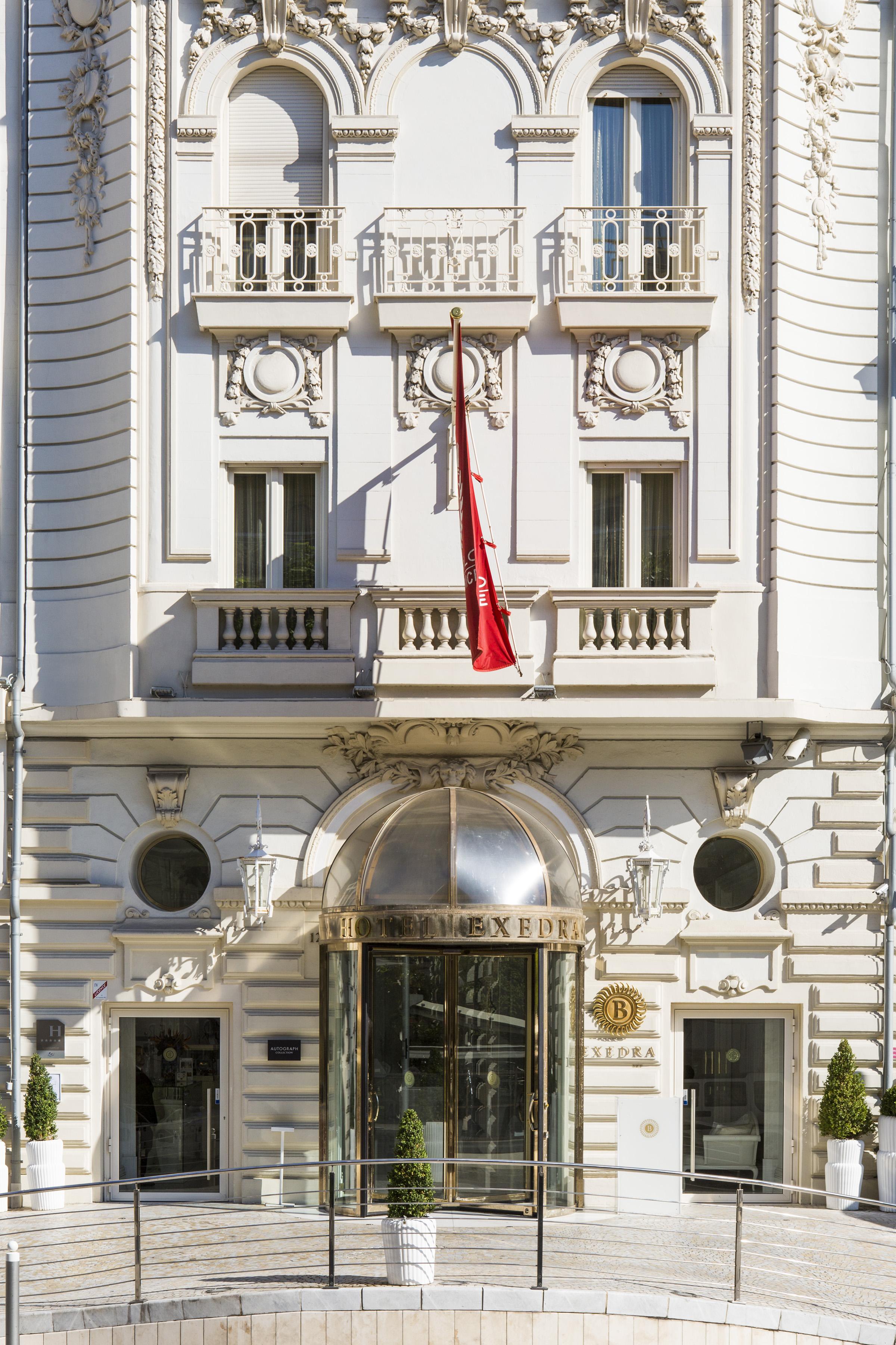 보스콜로 니스 호텔 앤 스파 외부 사진 The entrance of the hotel