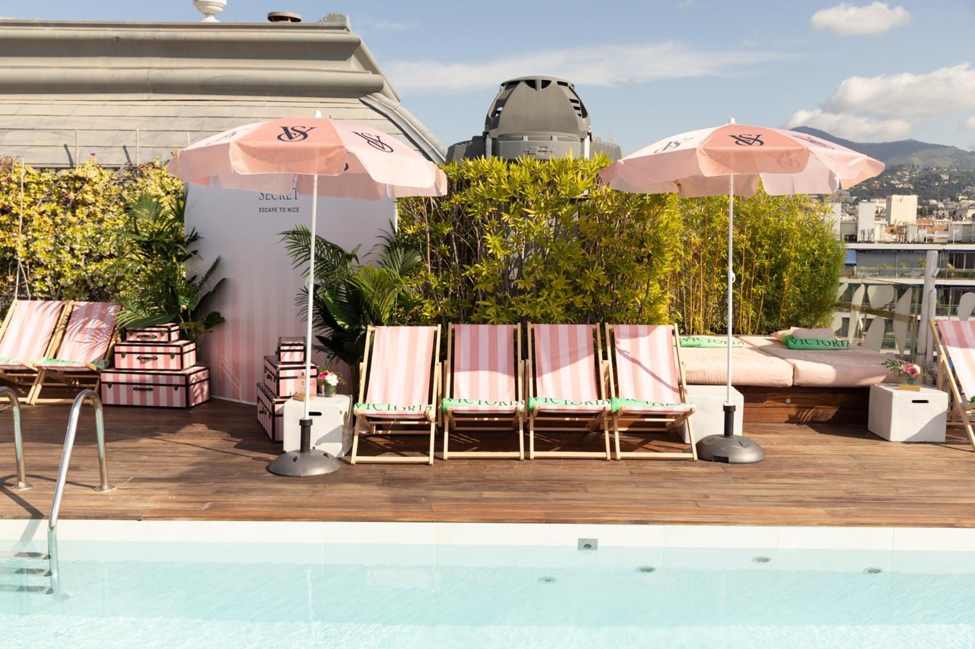 보스콜로 니스 호텔 앤 스파 외부 사진 The rooftop pool at the Hotel 57